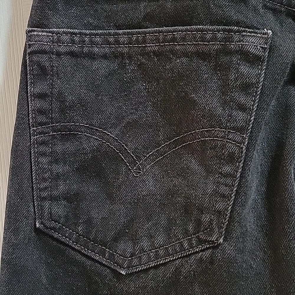 LEVIS Black Vintage 550 Relaxed Jeans - Picture 5 of 12